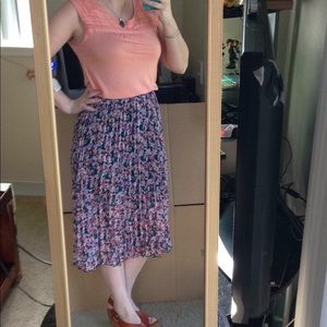 NWOT❗️ Cinderella Pansy Floral Pleated Skirt